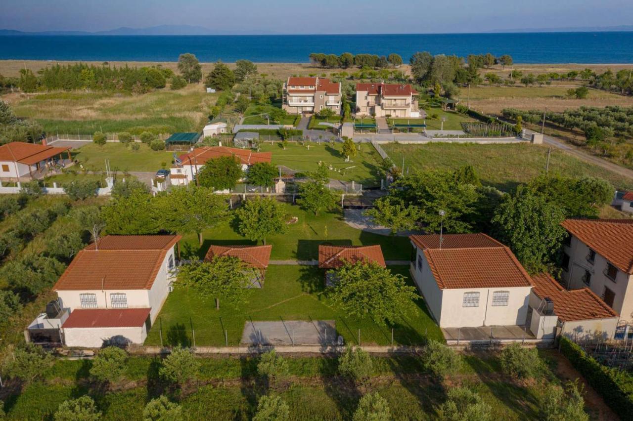 Mama'S Twin Houses Ейос Мамас Екстериор снимка